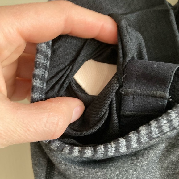 Lululemon tank top with super lightweight body fabric - Picture 7 of 7